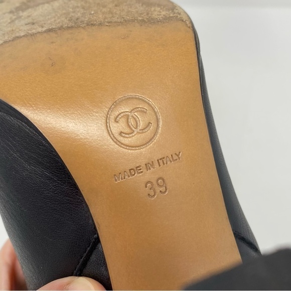 CHANEL CC LOGO SHORT LEATHER BLACK CHELSEA ANKLE BOOTS WITH CHUNKY HEELS SZ 39 - Picture 12 of 12